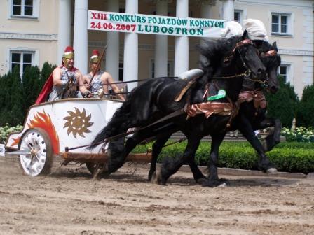 Konkurs pojazdów konnych w Lubostroniu