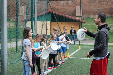Frisbee Day - gry i zabawy z dyskiem - © fot.  KS Nine Hills Chełmno