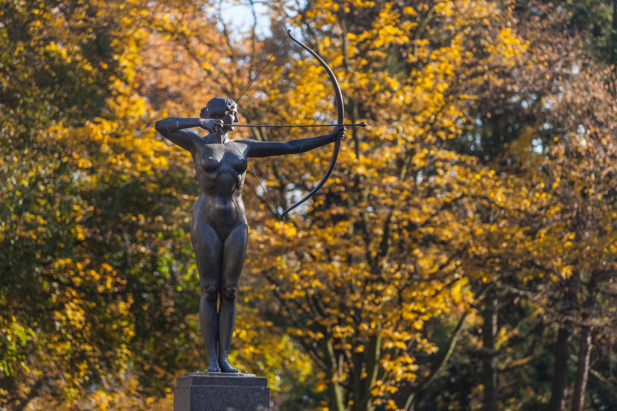 Ilustracja do wpisu: Rzeźba Łuczniczki