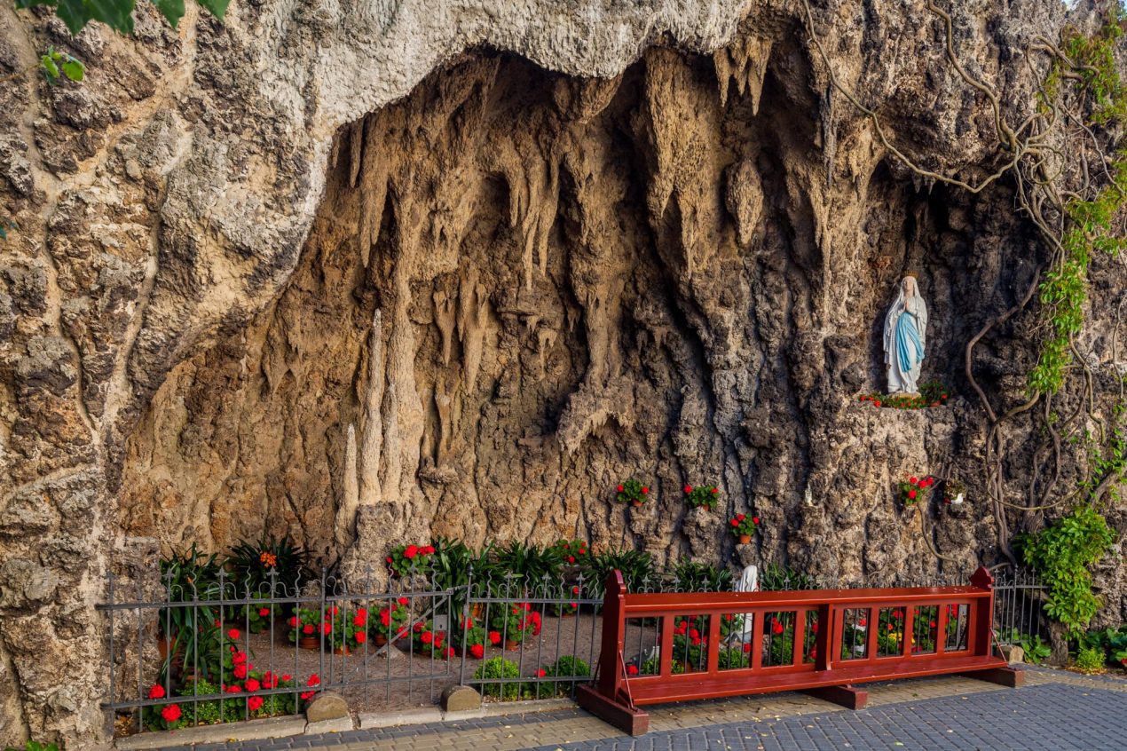 Ilustracja do wpisu: Grota Najświętszej Marii Panny z Lourdes