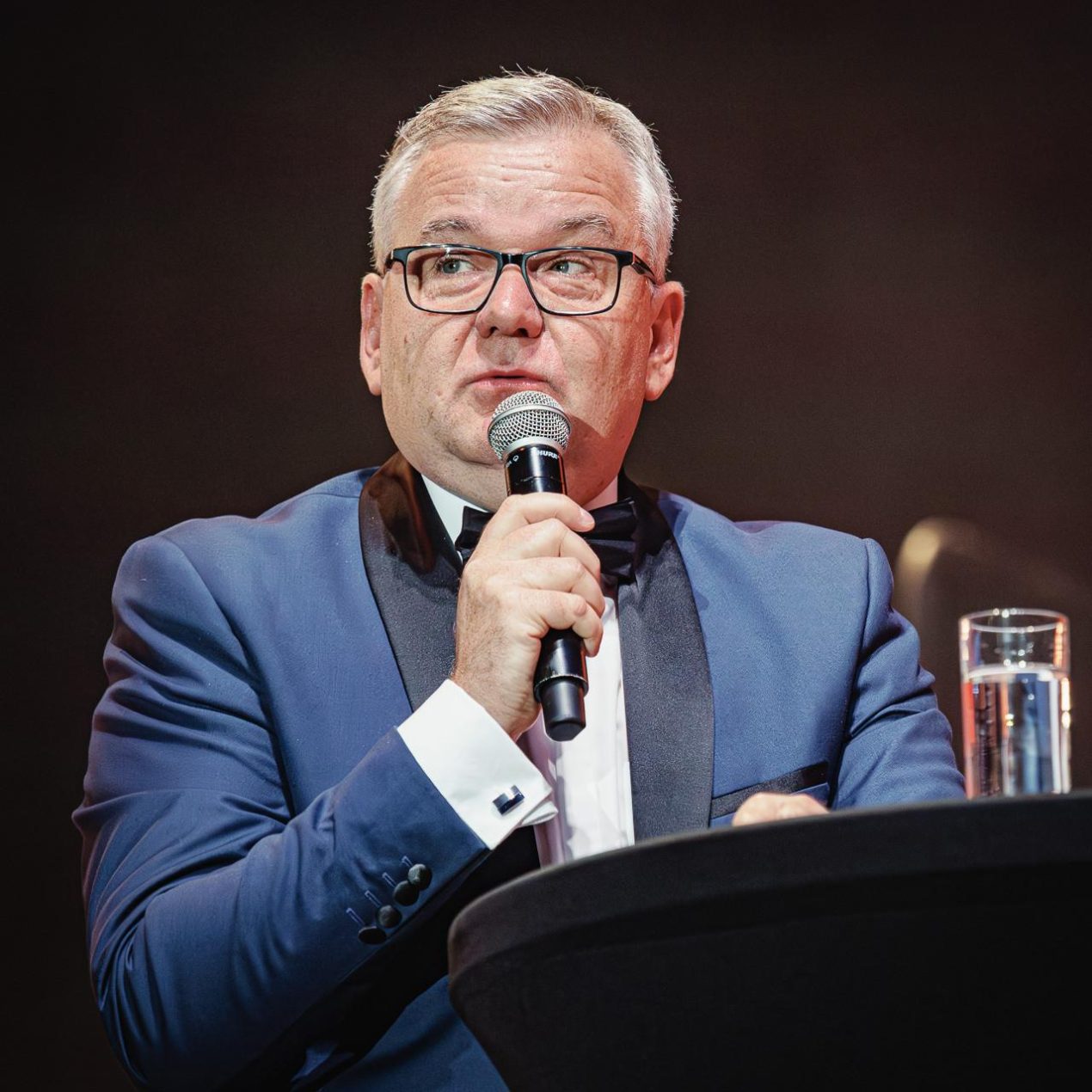 Ilustracja do wpisu: Artur Andrus z zespołem – Recital