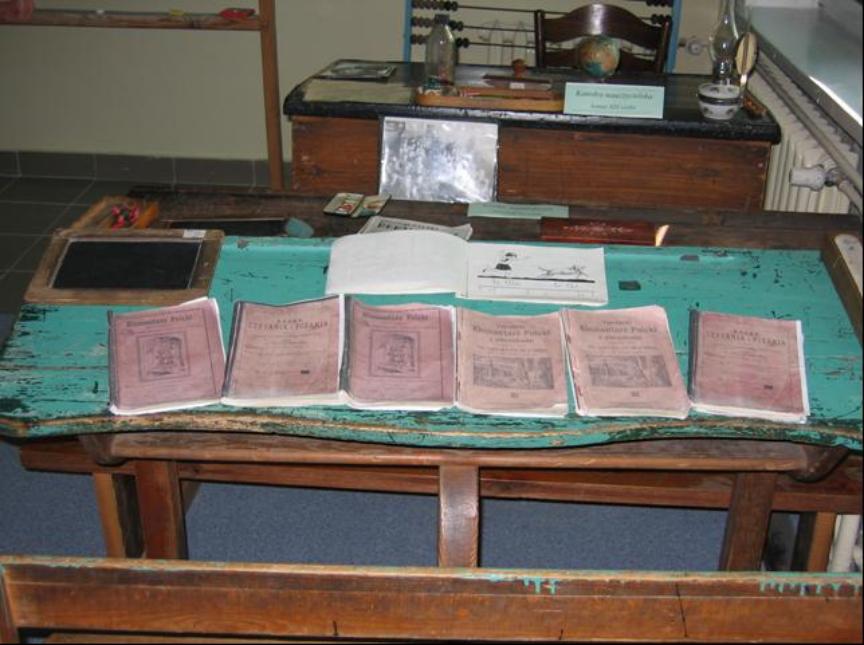 Ilustracja artykułu: Wystawa „Szkice z dziejów oświaty”