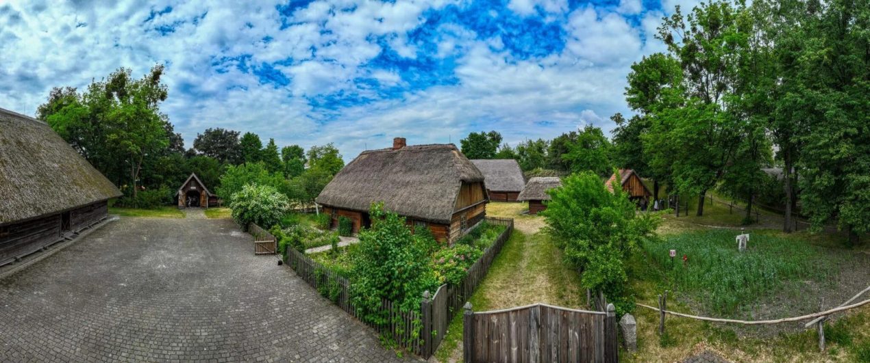 Ilustracja artykułu: Park Etnograficzny – ekspozycja plenerowa