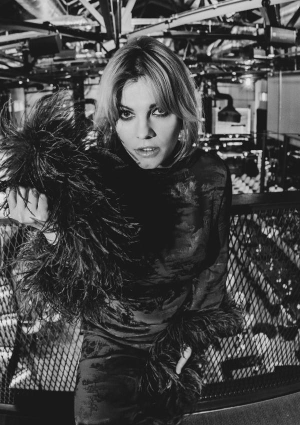 Ilustracja do wpisu: Ania Dąbrowska – „Subtelnie” trasa akustyczna