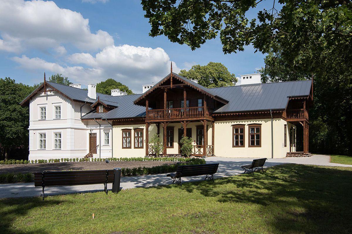 Ilustracja do wpisu: Wystawa „Dwór w Kłóbce”