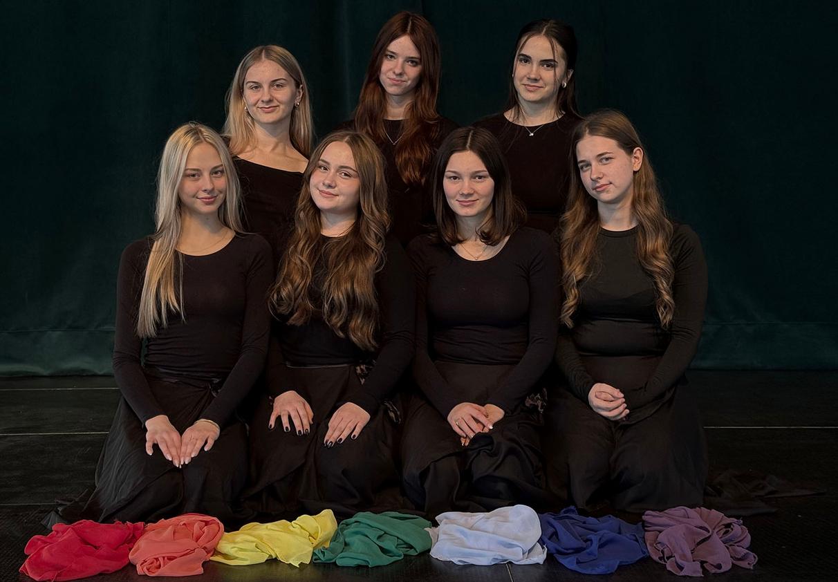 Ilustracja do wpisu: „Stań twarzą do słońca” / Teatr