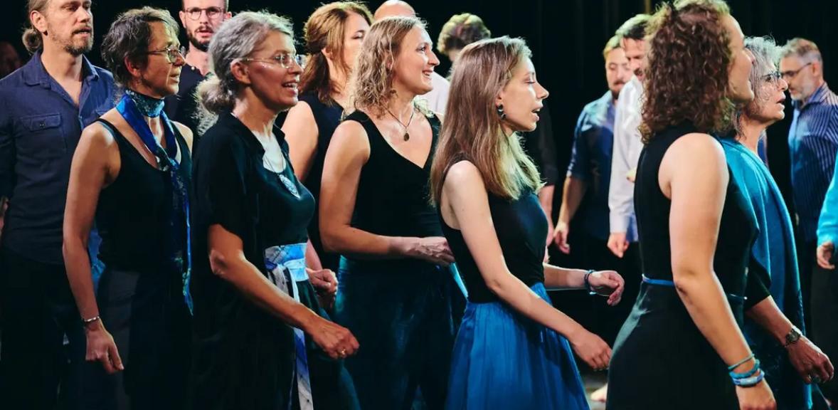 Ilustracja artykułu: Teatr CHOREA / Chór Spółdzielczy /