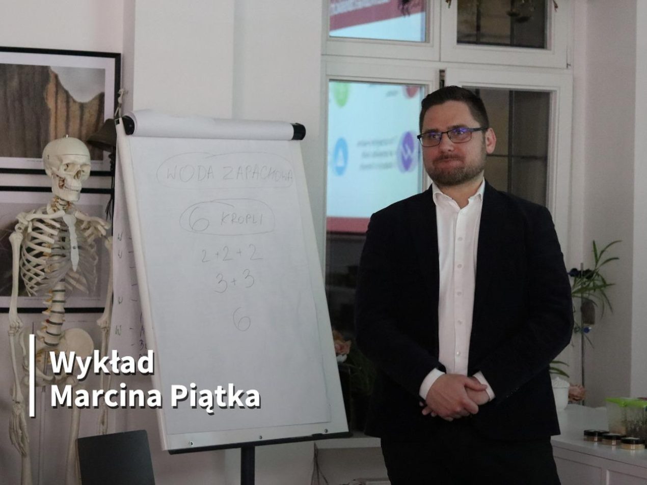 Ilustracja artykułu: „Suplementy diety…” – wykład Marcina Piątka